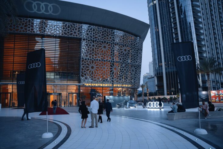 Audi, Al Nabooda Automobiles Celebrates The Middle Eastern Debut Of Singin’ In The Rain At Dubai Opera