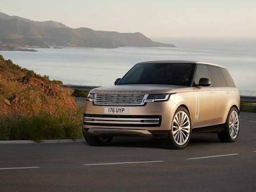 From City Streets to Desert Trails: Why Land Rover Fits the UAE So Naturally